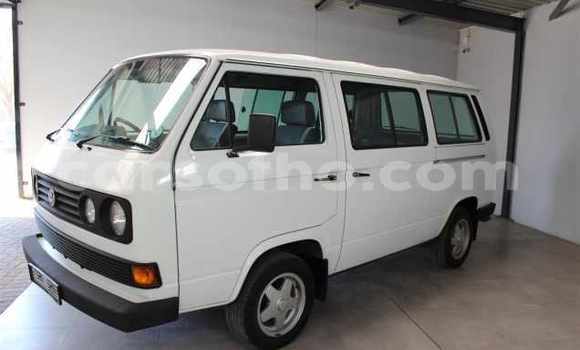 Buy Used Volkswagen Quantum White Car in Roma in Maseru Buy Used Volkswagen Quantum White Car in Roma in Maseru