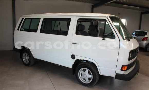 Buy Used Volkswagen Quantum White Car in Roma in Maseru Buy Used Volkswagen Quantum White Car in Roma in Maseru