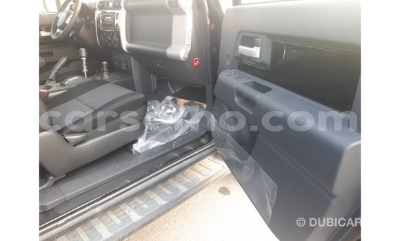 اشتري Imported Toyota FJ Cruiser Black سيارة في Import - Dubai في Maseru اشتري Imported Toyota FJ Cruiser Black سيارة في Import - Dubai في Maseru