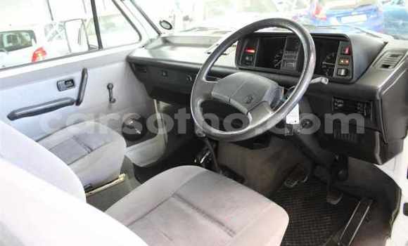 Buy Used Volkswagen Quantum White Car in Roma in Maseru Buy Used Volkswagen Quantum White Car in Roma in Maseru