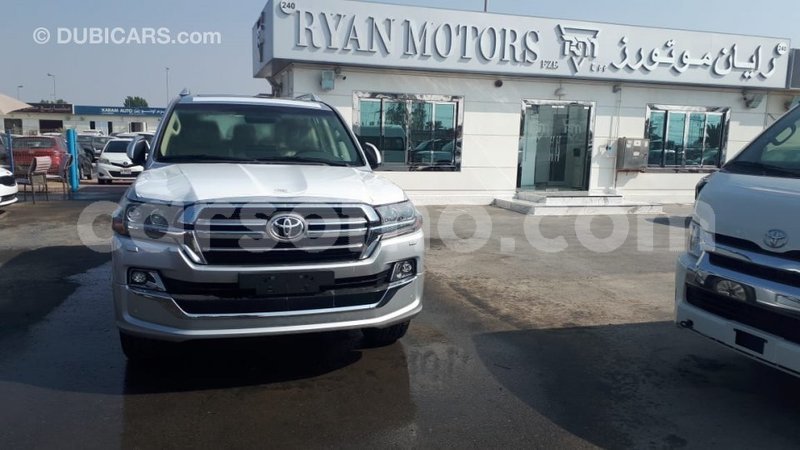 Big with watermark toyota land cruiser maseru import dubai 16175