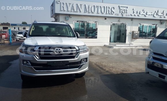 Sayi Imported Toyota Land Cruiser Other Mota in Import - Dubai a Maseru Sayi Imported Toyota Land Cruiser Other Mota in Import - Dubai a Maseru