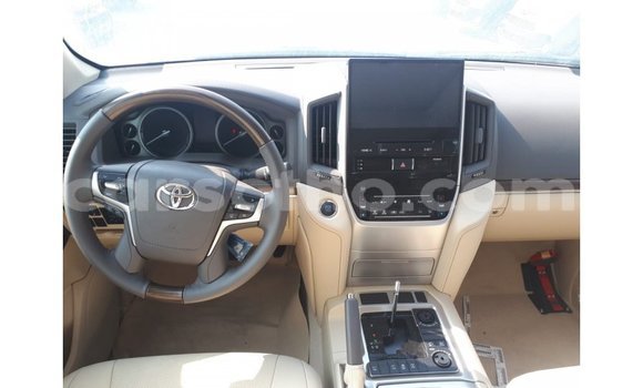 Sayi Imported Toyota Land Cruiser Other Mota in Import - Dubai a Maseru Sayi Imported Toyota Land Cruiser Other Mota in Import - Dubai a Maseru