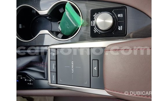 Acheter Import Voiture Lexus CT Noir à Import - Dubai, Maseru Acheter Import Voiture Lexus CT Noir à Import - Dubai, Maseru