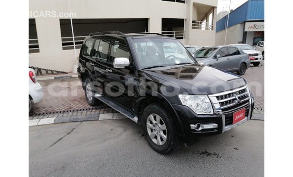 Acheter Import Voiture Mitsubishi Pajero Noir à Import - Dubai, Maseru Acheter Import Voiture Mitsubishi Pajero Noir à Import - Dubai, Maseru