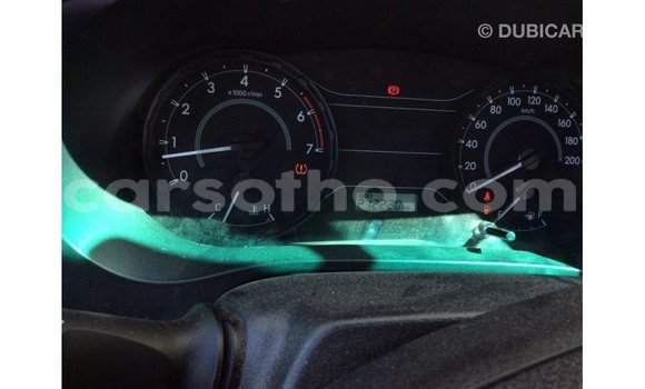 Acheter Import Voiture Toyota Hilux Blanc à Import - Dubai, Maseru Acheter Import Voiture Toyota Hilux Blanc à Import - Dubai, Maseru