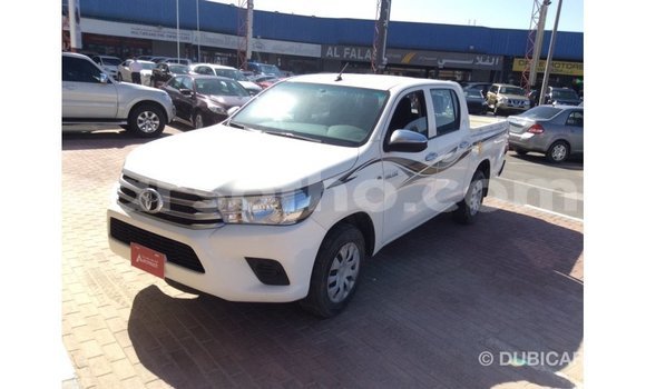 Acheter Import Voiture Toyota Hilux Blanc à Import - Dubai, Maseru Acheter Import Voiture Toyota Hilux Blanc à Import - Dubai, Maseru