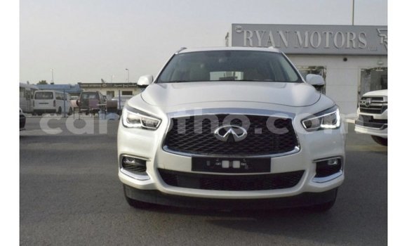 Sayi Imported Infiniti EX White Mota in Import - Dubai a Maseru
