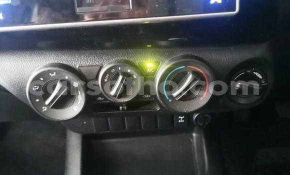 Sayi Na hannu Toyota Hilux White Mota in Maseru a Maseru Sayi Na hannu Toyota Hilux White Mota in Maseru a Maseru