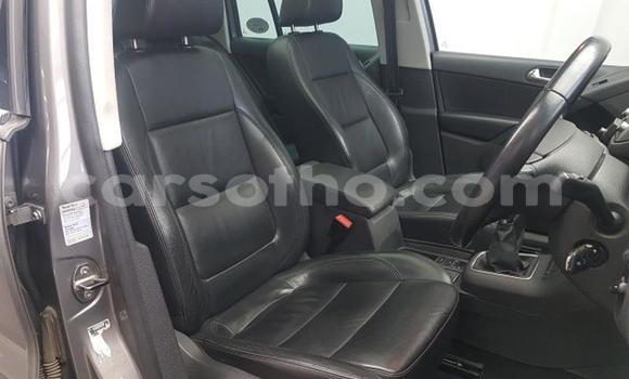 Sayi Na hannu Volkswagen Tiguan Silver Mota in Maseru a Maseru Sayi Na hannu Volkswagen Tiguan Silver Mota in Maseru a Maseru