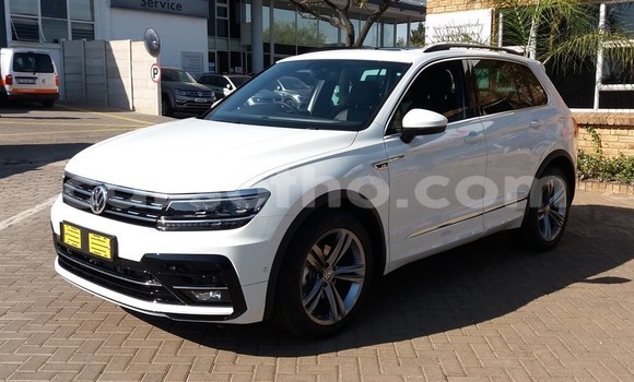 Buy Used Volkswagen Tiguan White Car in Mohale's Hoek in Mohale's Hoek Buy Used Volkswagen Tiguan White Car in Mohale's Hoek in Mohale's Hoek