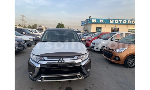 Sayi Imported Mitsubishi Outlander Brown Mota in Import - Dubai a Maseru Sayi Imported Mitsubishi Outlander Brown Mota in Import - Dubai a Maseru