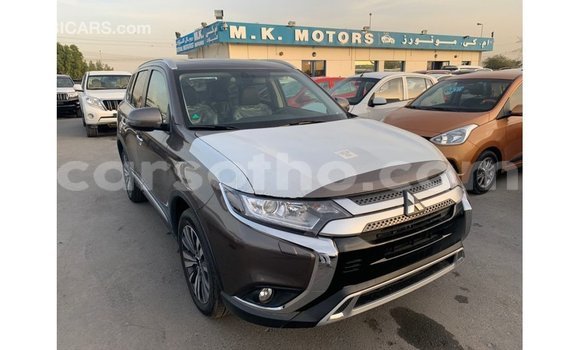 Sayi Imported Mitsubishi Outlander Brown Mota in Import - Dubai a Maseru Sayi Imported Mitsubishi Outlander Brown Mota in Import - Dubai a Maseru