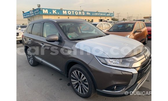 Sayi Imported Mitsubishi Outlander Brown Mota in Import - Dubai a Maseru Sayi Imported Mitsubishi Outlander Brown Mota in Import - Dubai a Maseru