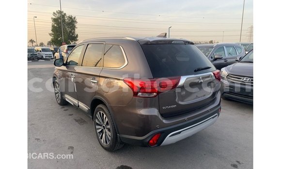 Sayi Imported Mitsubishi Outlander Brown Mota in Import - Dubai a Maseru Sayi Imported Mitsubishi Outlander Brown Mota in Import - Dubai a Maseru