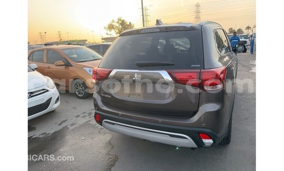 Sayi Imported Mitsubishi Outlander Brown Mota in Import - Dubai a Maseru Sayi Imported Mitsubishi Outlander Brown Mota in Import - Dubai a Maseru