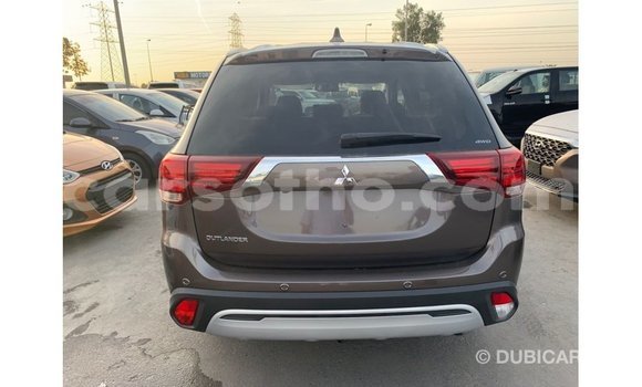 Sayi Imported Mitsubishi Outlander Brown Mota in Import - Dubai a Maseru Sayi Imported Mitsubishi Outlander Brown Mota in Import - Dubai a Maseru