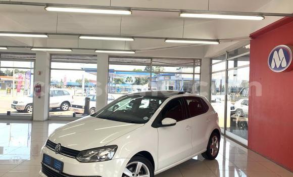 Sayi Na hannu Volkswagen Polo White Mota in Maseru a Maseru Sayi Na hannu Volkswagen Polo White Mota in Maseru a Maseru