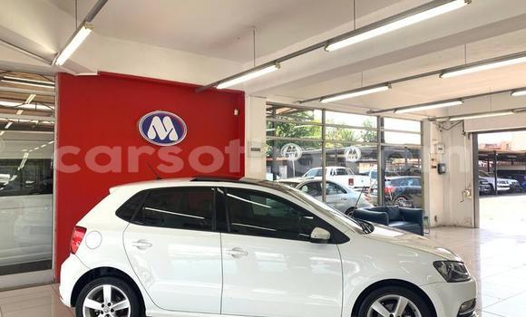 Sayi Na hannu Volkswagen Polo White Mota in Maseru a Maseru Sayi Na hannu Volkswagen Polo White Mota in Maseru a Maseru