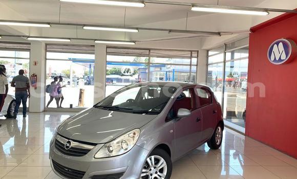 Sayi Na hannu Opel Corsa Silver Mota in Maseru a Maseru Sayi Na hannu Opel Corsa Silver Mota in Maseru a Maseru
