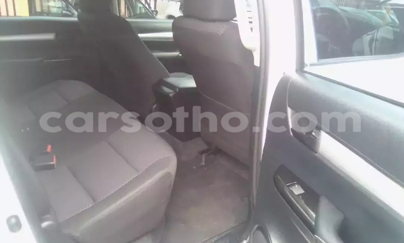 Acheter Occasion Voiture Toyota Hilux Blanc à Butha Buthe, Butha-Buthe Acheter Occasion Voiture Toyota Hilux Blanc à Butha Buthe, Butha-Buthe