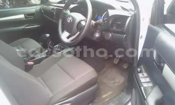 Acheter Occasion Voiture Toyota Hilux Blanc à Butha Buthe, Butha-Buthe Acheter Occasion Voiture Toyota Hilux Blanc à Butha Buthe, Butha-Buthe
