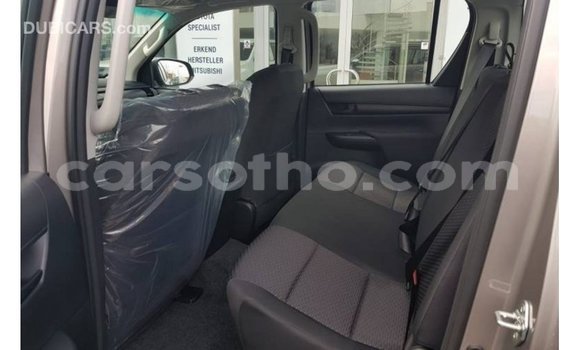 Sayi Imported Toyota Hilux Brown Mota in Import - Dubai a Maseru Sayi Imported Toyota Hilux Brown Mota in Import - Dubai a Maseru
