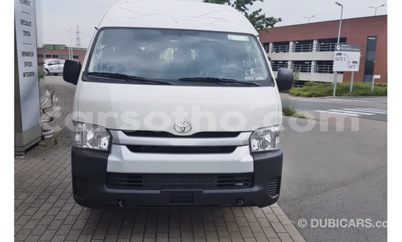 Acheter Import Voiture Toyota Hiace Blanc à Import - Dubai, Maseru Acheter Import Voiture Toyota Hiace Blanc à Import - Dubai, Maseru