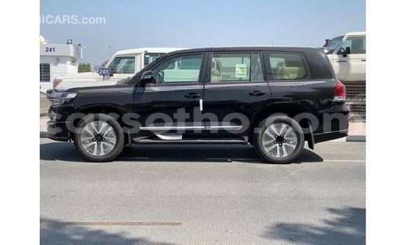 Sayi Imported Toyota Land Cruiser Black Mota in Import - Dubai a Maseru Sayi Imported Toyota Land Cruiser Black Mota in Import - Dubai a Maseru