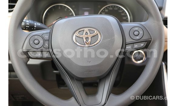 Sayi Imported Toyota 4Runner White Mota in Import - Dubai a Maseru Sayi Imported Toyota 4Runner White Mota in Import - Dubai a Maseru