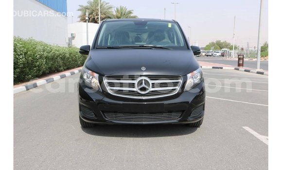 Acheter Import Voiture Mercedes-Benz 250 Noir à Import - Dubai, Maseru Acheter Import Voiture Mercedes-Benz 250 Noir à Import - Dubai, Maseru