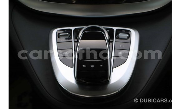 Acheter Import Voiture Mercedes-Benz 250 Noir à Import - Dubai, Maseru Acheter Import Voiture Mercedes-Benz 250 Noir à Import - Dubai, Maseru