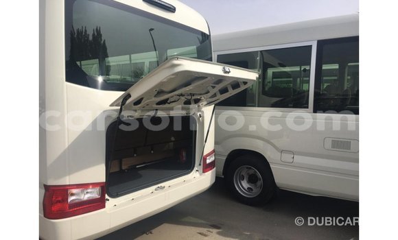 Acheter Import Voiture Toyota Coaster Blanc à Import - Dubai, Maseru Acheter Import Voiture Toyota Coaster Blanc à Import - Dubai, Maseru