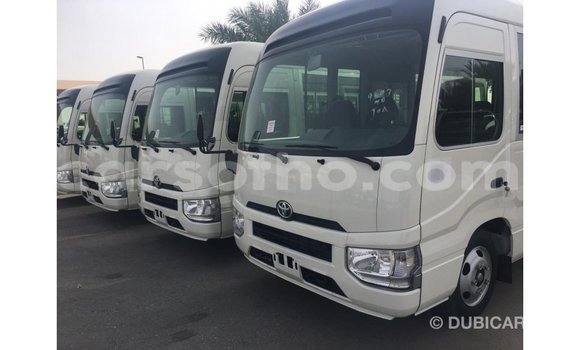 Acheter Import Voiture Toyota Coaster Blanc à Import - Dubai, Maseru Acheter Import Voiture Toyota Coaster Blanc à Import - Dubai, Maseru