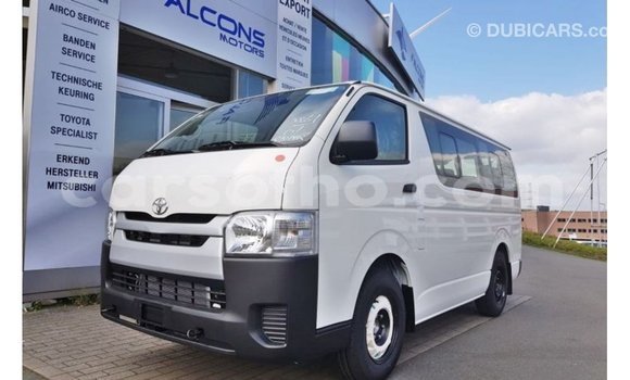 اشتري Imported Toyota Hiace White سيارة في Import - Dubai في Maseru اشتري Imported Toyota Hiace White سيارة في Import - Dubai في Maseru