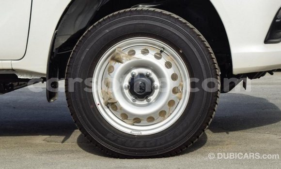 Buy Import Toyota Hilux White Car in Import - Dubai in Maseru Buy Import Toyota Hilux White Car in Import - Dubai in Maseru