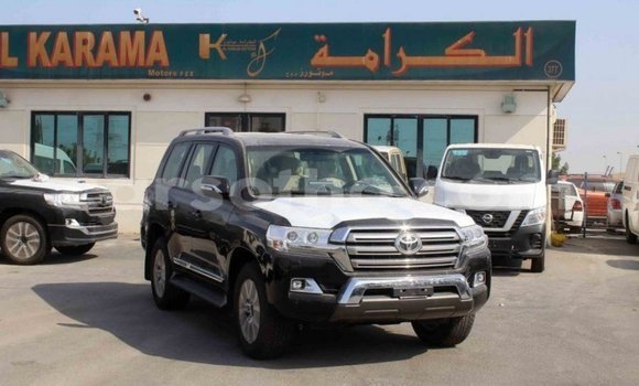 Buy Import Toyota Land Cruiser Black Car in Import - Dubai in Maseru Buy Import Toyota Land Cruiser Black Car in Import - Dubai in Maseru