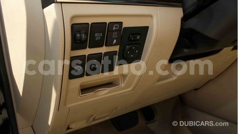 Big with watermark toyota land cruiser maseru import dubai 16276