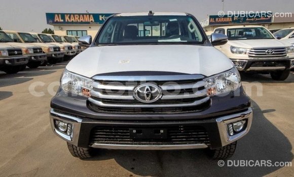 اشتري Imported Toyota Hilux Black سيارة في Import - Dubai في Maseru اشتري Imported Toyota Hilux Black سيارة في Import - Dubai في Maseru