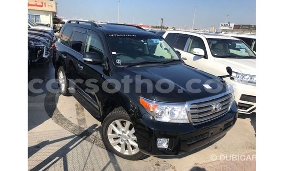 Sayi Imported Toyota Land Cruiser Black Mota in Import - Dubai a Maseru Sayi Imported Toyota Land Cruiser Black Mota in Import - Dubai a Maseru