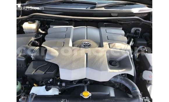 Sayi Imported Toyota Land Cruiser Black Mota in Import - Dubai a Maseru Sayi Imported Toyota Land Cruiser Black Mota in Import - Dubai a Maseru