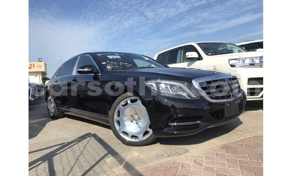 Sayi Imported Mercedes-Benz 190 Black Mota in Import - Dubai a Maseru Sayi Imported Mercedes-Benz 190 Black Mota in Import - Dubai a Maseru