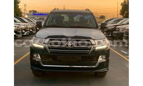 Buy Import Toyota Land Cruiser Black Car in Import - Dubai in Maseru Buy Import Toyota Land Cruiser Black Car in Import - Dubai in Maseru