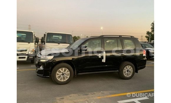 Buy Import Toyota Land Cruiser Black Car in Import - Dubai in Maseru Buy Import Toyota Land Cruiser Black Car in Import - Dubai in Maseru