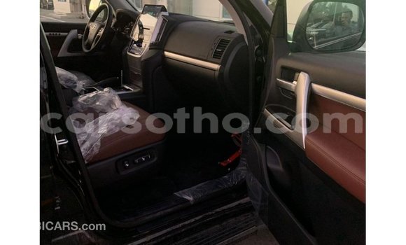 Buy Import Toyota Land Cruiser Black Car in Import - Dubai in Maseru Buy Import Toyota Land Cruiser Black Car in Import - Dubai in Maseru