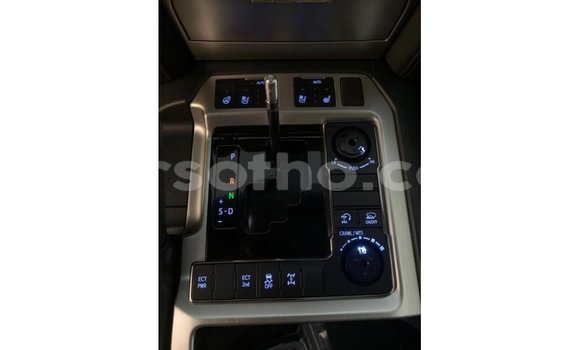 Buy Import Toyota Land Cruiser Black Car in Import - Dubai in Maseru Buy Import Toyota Land Cruiser Black Car in Import - Dubai in Maseru