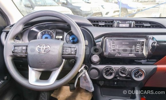 اشتري Imported Toyota Hilux White سيارة في Import - Dubai في Maseru اشتري Imported Toyota Hilux White سيارة في Import - Dubai في Maseru