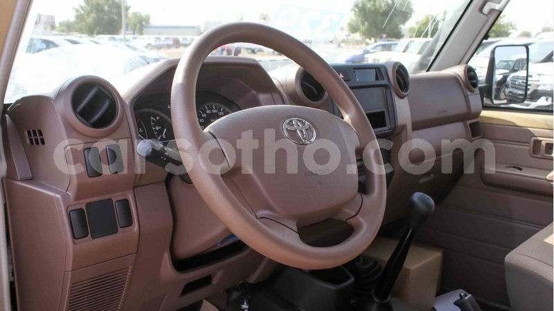 Big with watermark toyota land cruiser maseru import dubai 16300