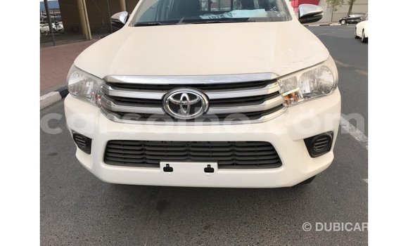 Acheter Import Voiture Toyota Hilux Blanc à Import - Dubai, Maseru Acheter Import Voiture Toyota Hilux Blanc à Import - Dubai, Maseru