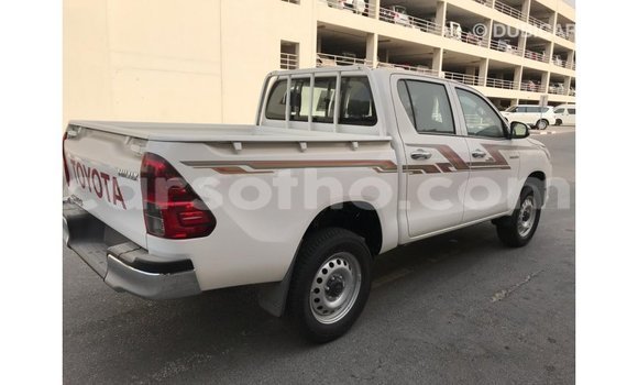 Acheter Import Voiture Toyota Hilux Blanc à Import - Dubai, Maseru Acheter Import Voiture Toyota Hilux Blanc à Import - Dubai, Maseru